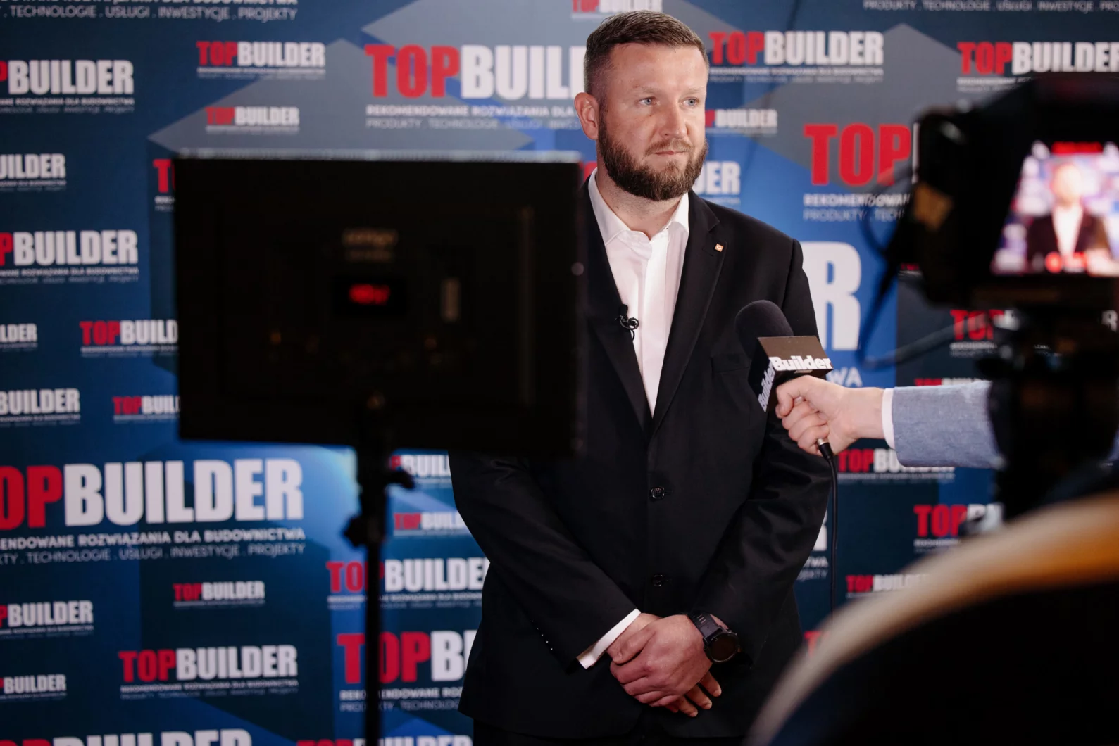 builder-2025-02